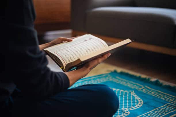 Où trouver des livres pour apprendre à faire une prière islamique ?